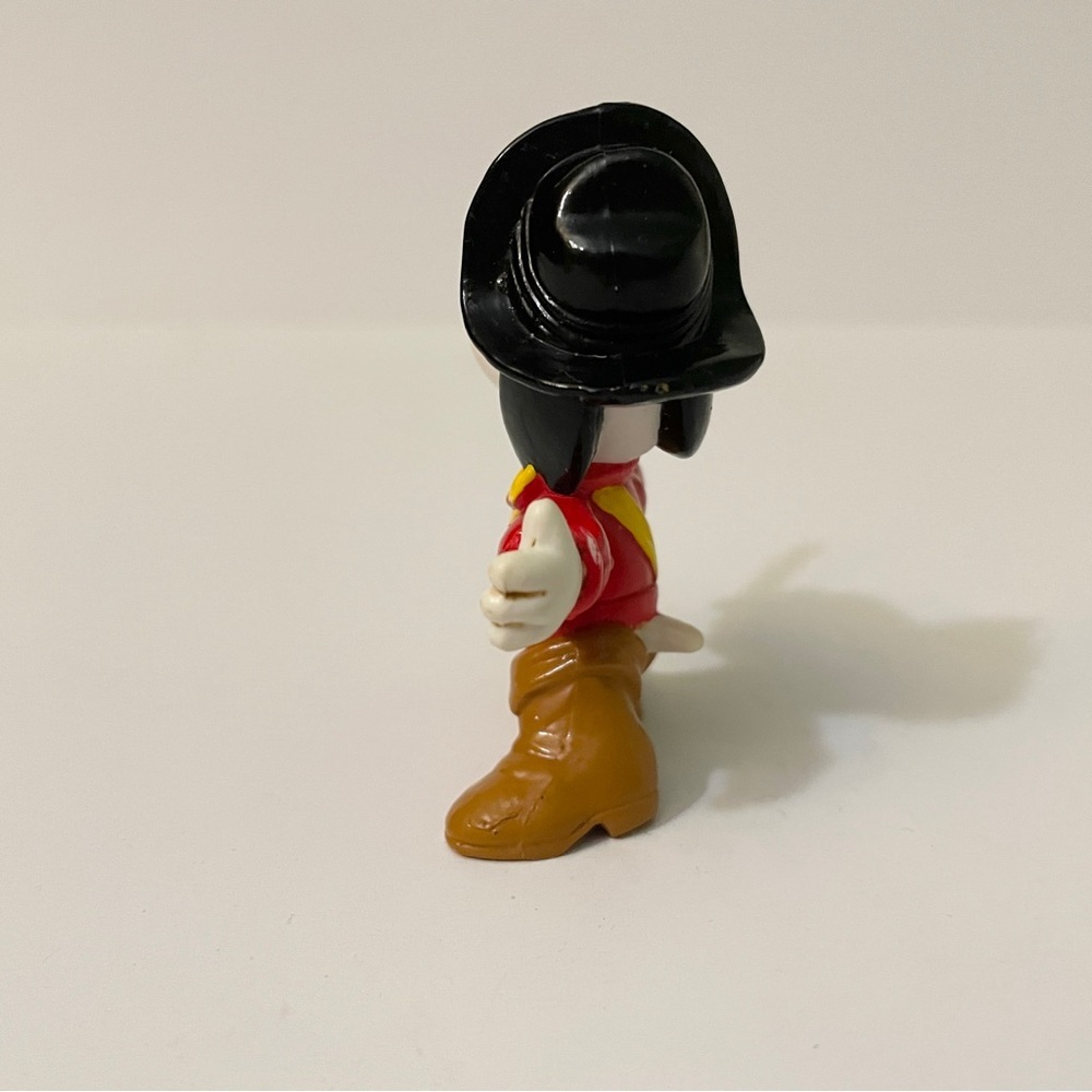 Vintage 1960s Peanuts Snoopy Pirate & Belle PVC Figurine UFS - Picture 6 of 16